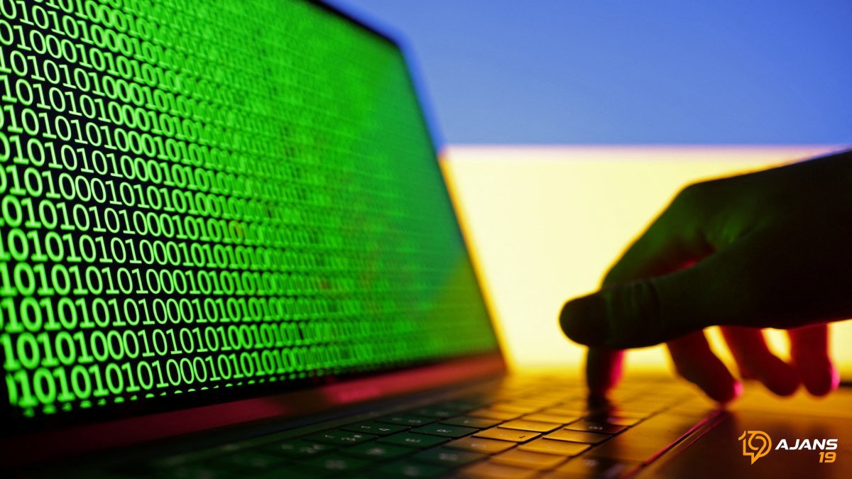 Google'dan Şok Uyarı: Dev Finans Şirketleri Siber Korsanların Hedefi Oldu! 72 Sahte Siteyle Şifre Avı Başladı