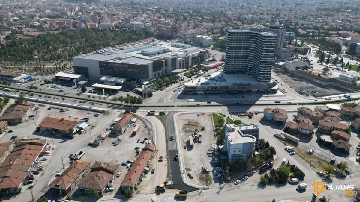 Çorum'da Prestijli Caddeye Yeni İsim: Tarihi Dokunuş mu, Bürokratik Karar mı Yoksa Farklı Bir Plan mı Var?