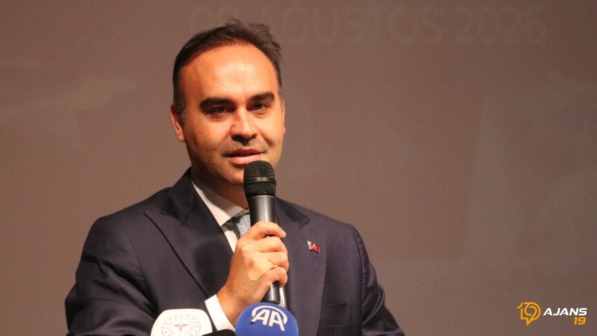 Türkiye'nin Sanayi Devrimi Kapıda! Bakan Kacır Açıkladı: Üretim, Yatırım ve İstihdamda Yeni Dönem Başlıyor!