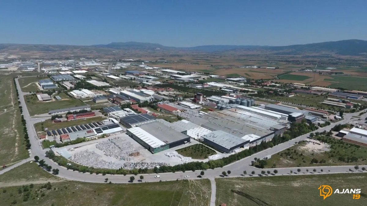 Çorum OSB'de Şok Gelişme: 18 Bin Metrekarelik Fabrika Açık Artırmada! Fırsat mı, Tehlike mi?