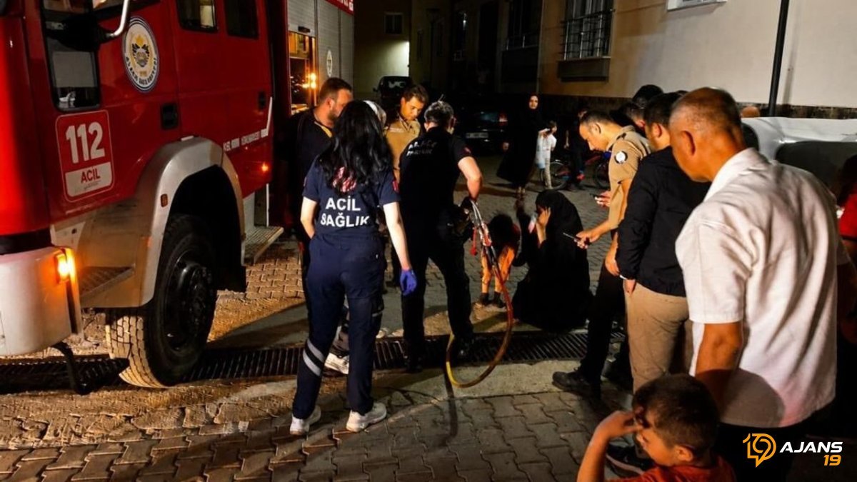 Sokakta Oyun Oynayan Minik Ayak Tehlikeli Tuzakta! İtfaiyenin Kahraman Müdahalesiyle Kurtuldu