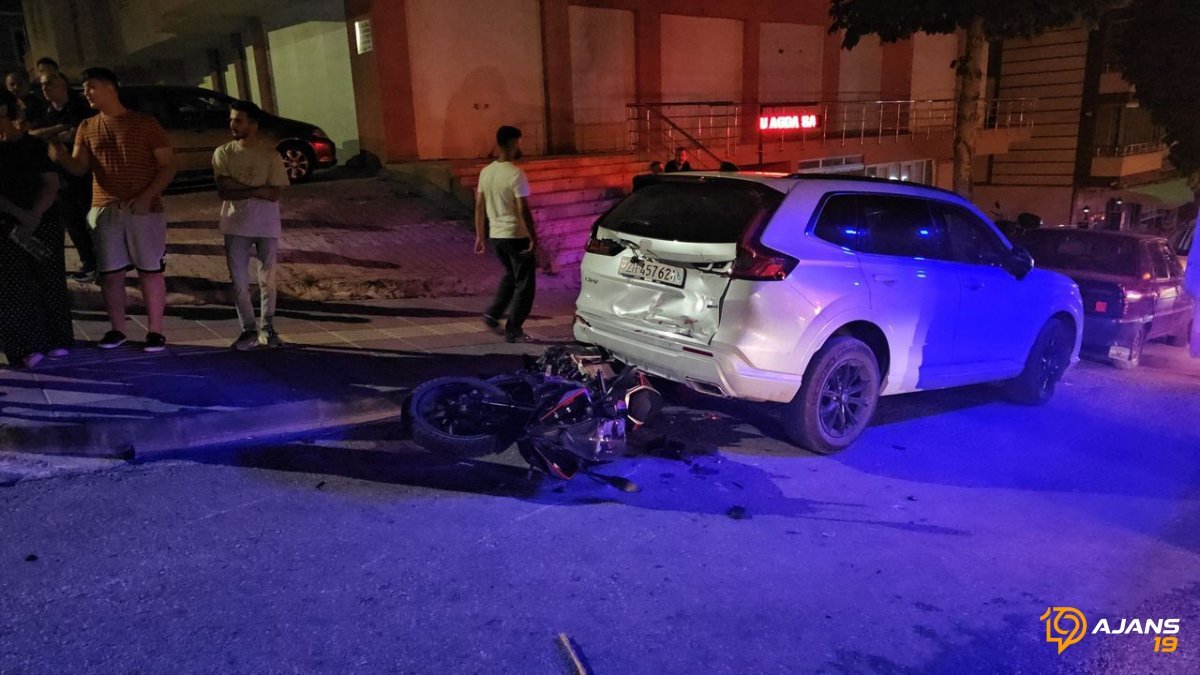 Çorum'da Trafik Felaketi: Otomobil Sürücüsü İle Motosikletli Genç Kaçışmadı! 2 Can Yürek Parçalayan Kazada Ağır Yaralandı!