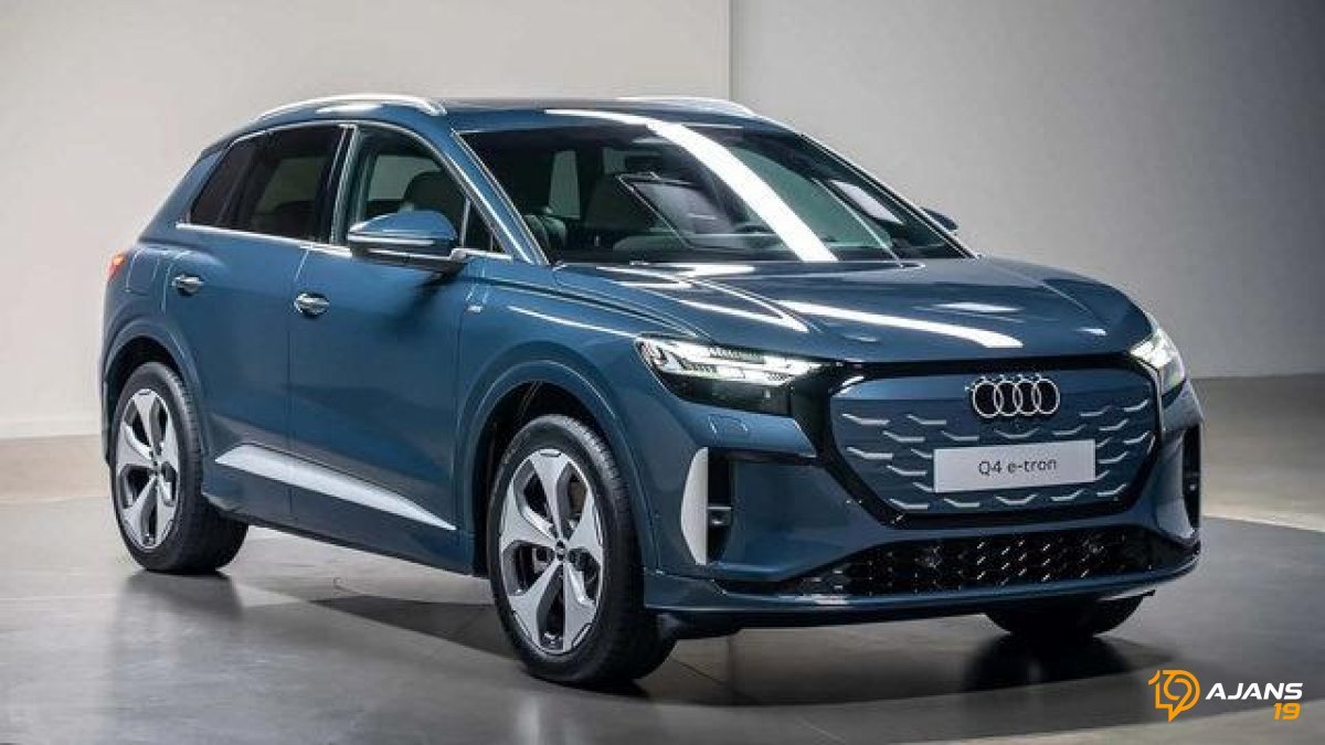 Otomotiv Devinden Sürpriz Hamle: Audi'nin Yeni Elektrikli SUV'u Q4 e-tron Türkiye Yollarına Çıktı! Fiyatı Dudak Uçuklatıyor Mu?