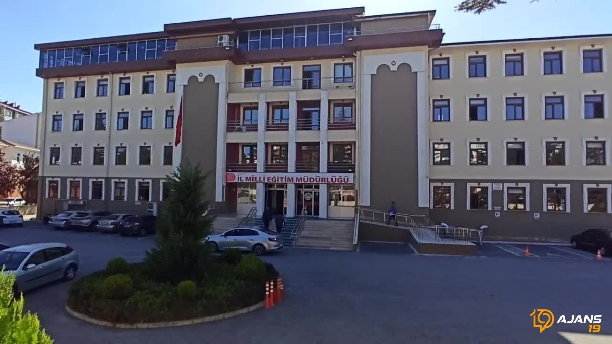 Çorum'da Binlerce Öğrenci Sevinecek! Milli Eğitim'den 526 Personel Ataması Müjdesi: Başvurular Ne Zaman Başlıyor?