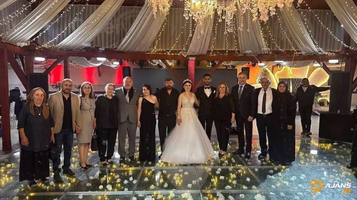 Siyasetin Yeni Yüzleri Akraba Oldu: Yeni Parti'den Sürpriz Buluşma!