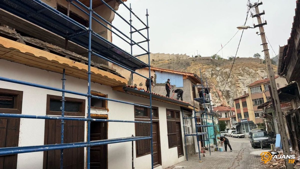 İskilip'in Tarihi Dokusu Yeniden Hayat Buluyor: Semerciler Arastası'na Nefes Kredisi!