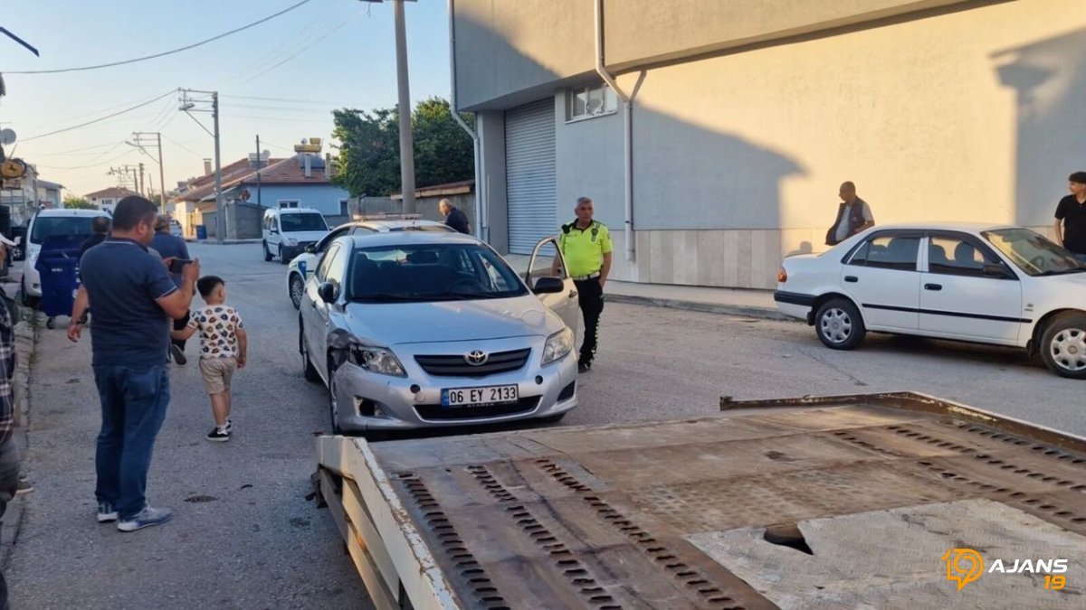Alaca'da Alkollü Sürücünün Kabusu: Park Halindeki 4 Araca Çarptı, Cezası Dudak Uçuklattı!