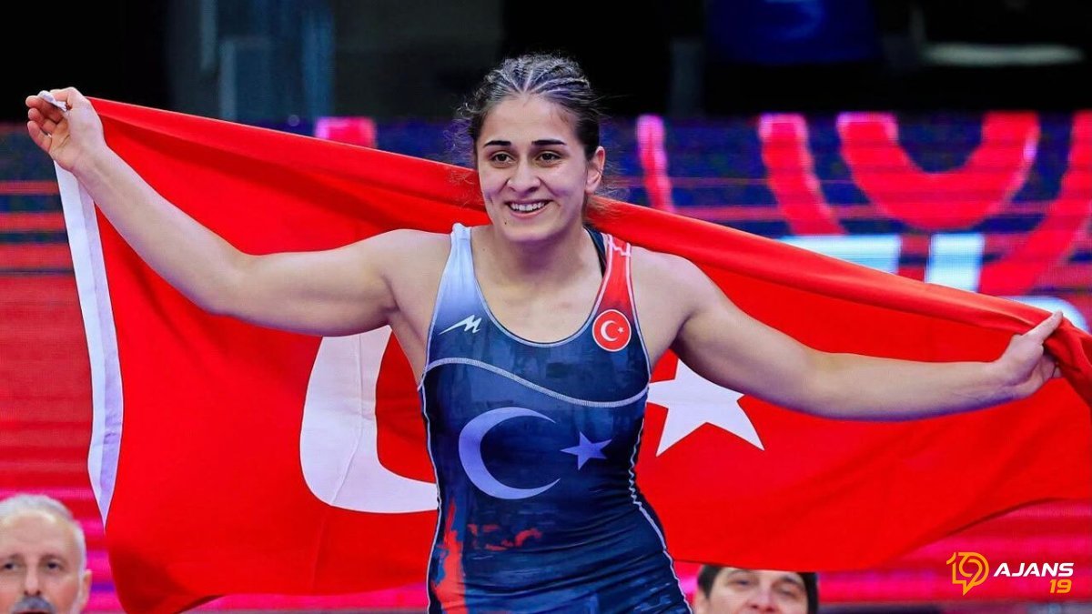 Avrupa Pistleştirildi! Çorum'dan Gelen Genç Yıldız Özdenur Özmez'den Tarihi Başarı: Gümüş Madalya ile Döndü!