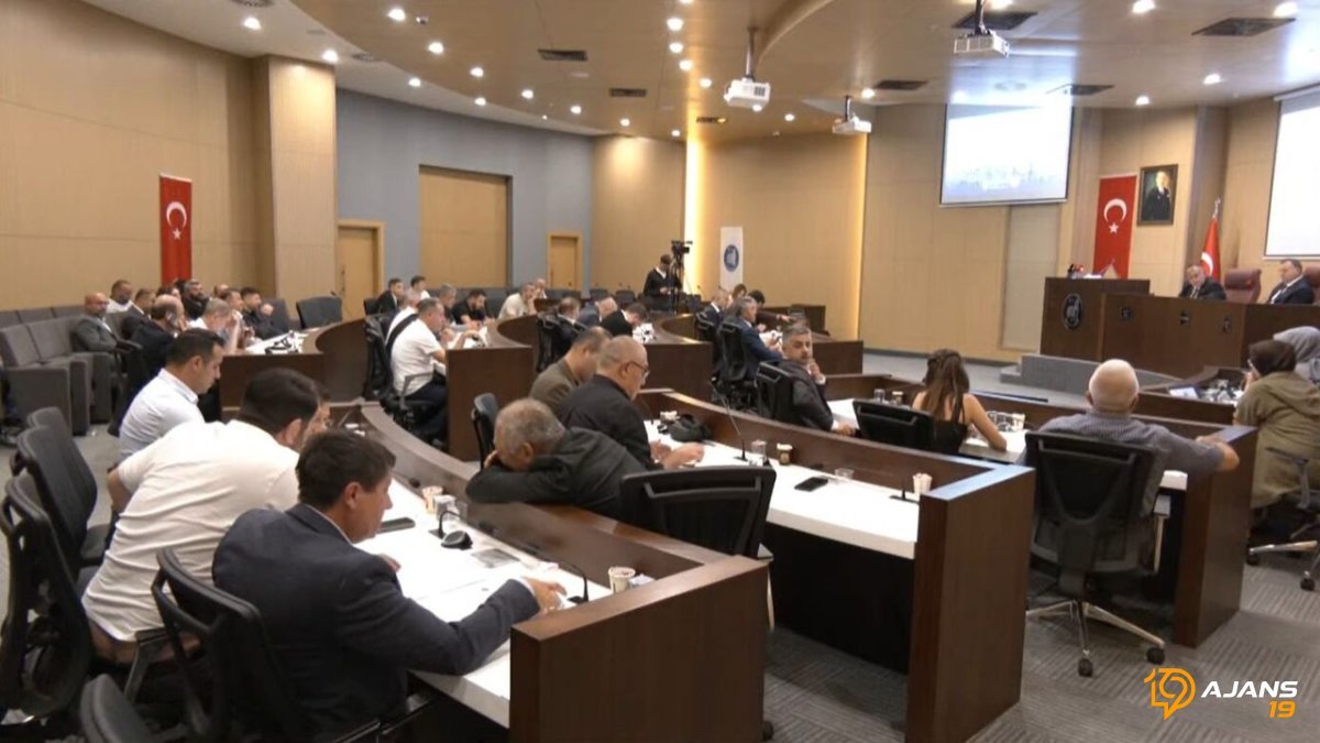 Çorum Belediyesi'nden Büyük Çıkartma: 32 Kişi İspanya'ya Uçuyor! Peki Cebimizden Ne Kadar Çıkacak?