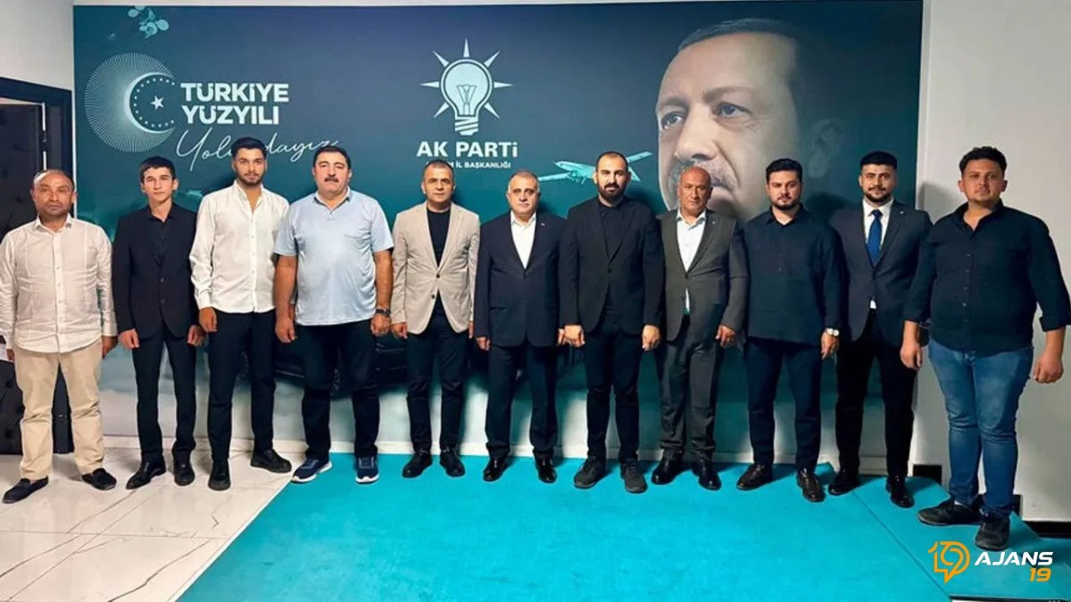 AK Parti'de Dört İlçede Gençlik Rüzgarı: Yeni Başkanlar Kim Oldu?