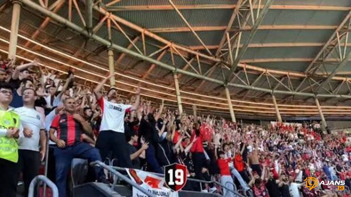 Galatasaray Maçındaki Hamle Beşiktaş'ta Ağır Bedelle Sonuçlandı! Çorum FK Taraftarları Neden Cezalı Duruma Düştü?