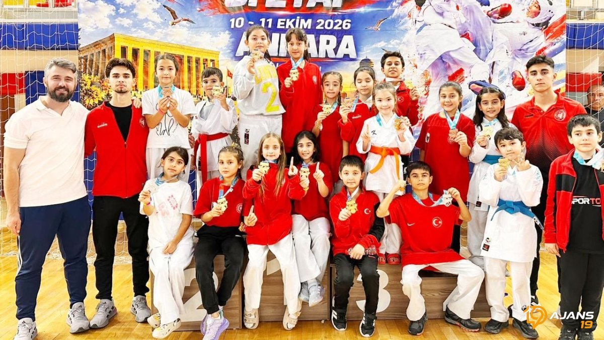 Karate Sahnesinde Tarihi Zafer: Çorum Belediyesi Takımı Ankara'da Şampiyonluklarına Yenilerini Ekledi!