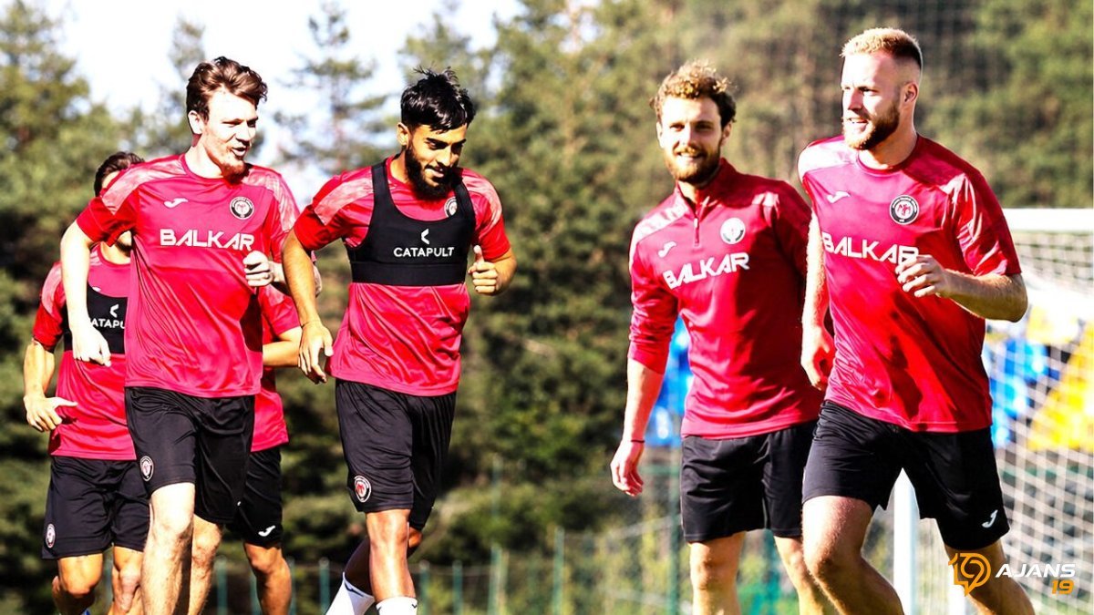 Çorum FK'da Yeni Dönem Başlıyor: Transfer Harekatı ve Hazırlıklar Tüm Hızıyla Devam Ediyor!