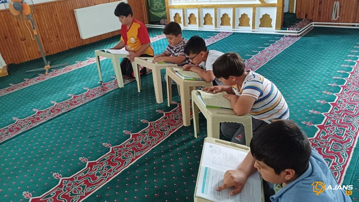 6 Temmuz'da Başlıyor! Çocuklar Camilere Akın Edecek: Yaz Kur'an Kursları İçin Kayıtlar Açıldı Mı?