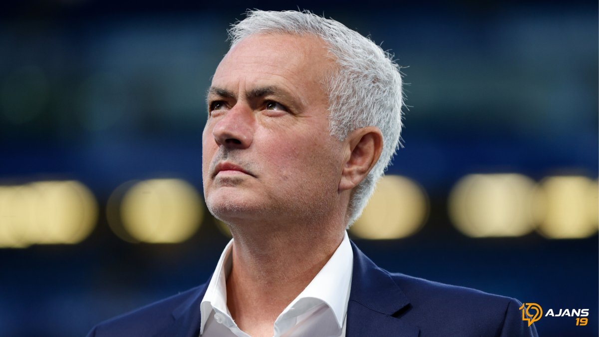 Mourinho'dan Ayrılık Sinyali: 'Bir Gün Benim Oyuncum Olan, Sonsuza Dek Benim Oyuncumdur!'