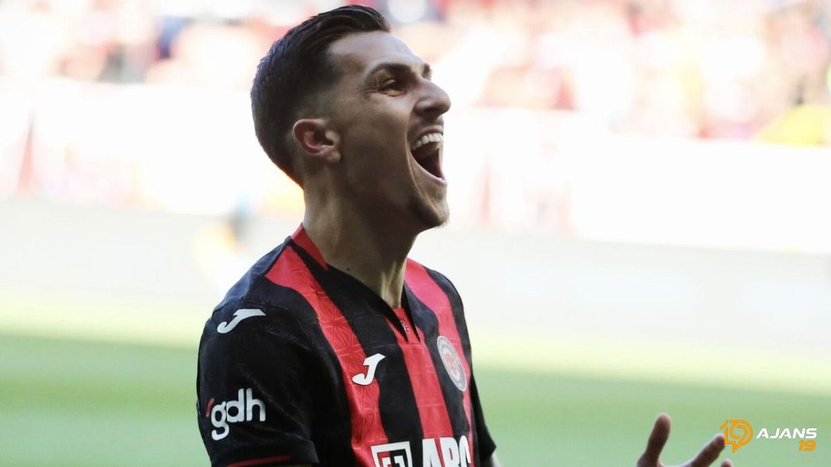 Arca Çorum FK Yıldızı Yunanistan Milli Takımı'na Göz Kırptı! Kyziridis'ten Tarihi Davet