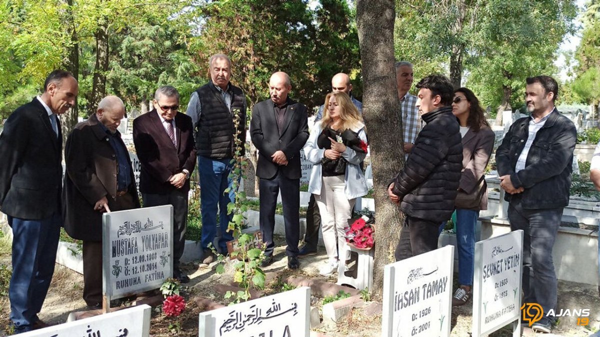 Gazetecilik Duayeni Mustafa Yolyapar Unutulmadı: 12. Yılında Kabri Başında Anıldı, Anılar Tazelendi