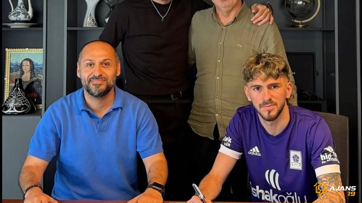 Mert Aktaş'tan Dev Transfer! Yeni Kırmızı Beyazlı İmza Anı Ortaya Çıktı!