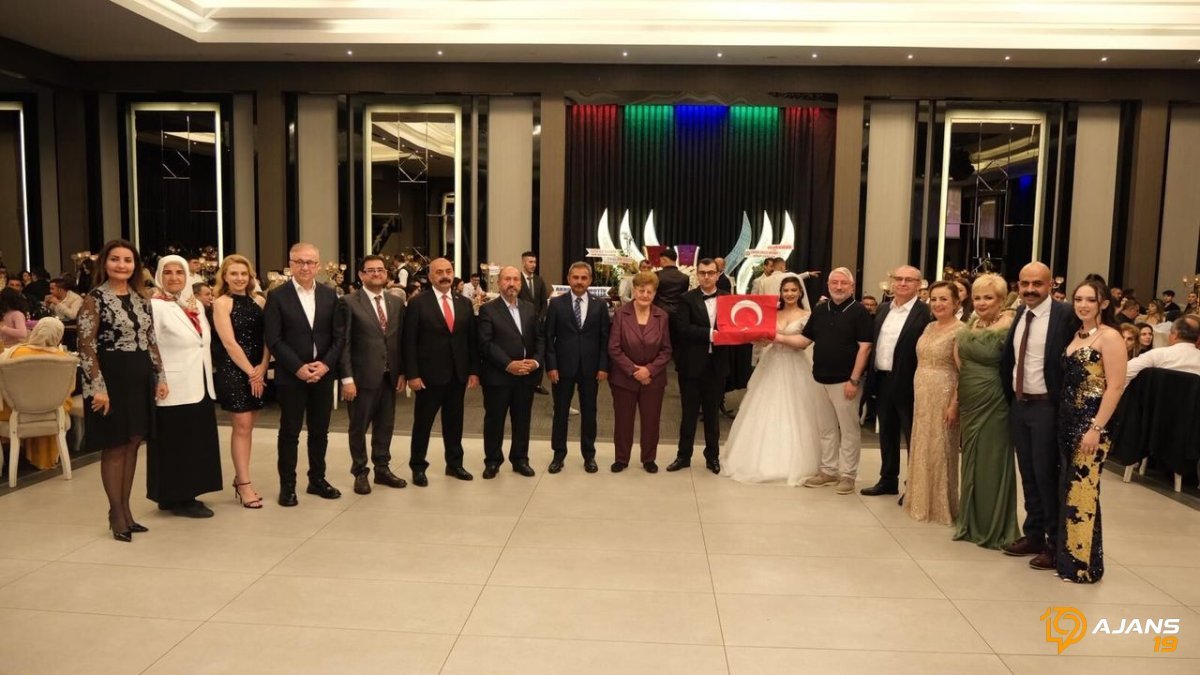 Sektörün Önde Gelen İsmi Sezai Külcü'den Aileye Yeni Katılım: Avukat Çiftin Mutlu Gününde Siyaset ve İş Dünyası Bir Arada!