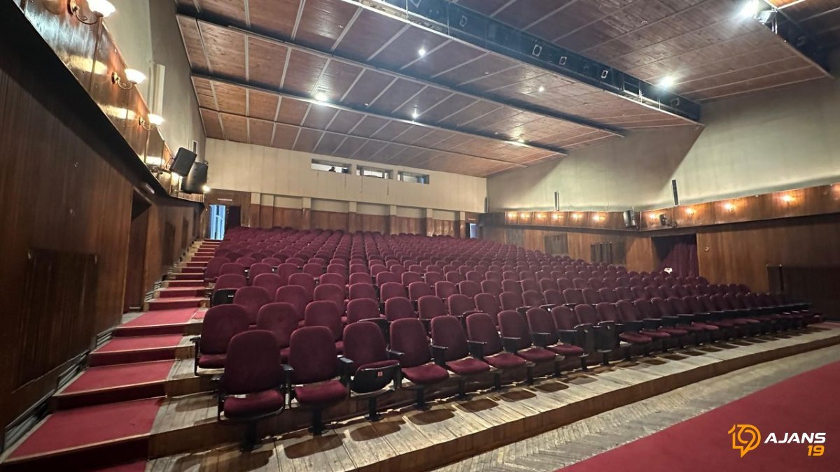 Meclis'te Yıkım Kararı Yankılanıyor: Çorum Devlet Tiyatrosu'nun Akıbeti Ne Olacak?
