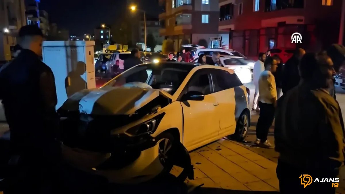 Çorum'da Ölümle Burun Buruna Gelinen Kaza: Araçlar Paramparça Oldu, 4 Can Kayıp Tehlikesi Atlattı!