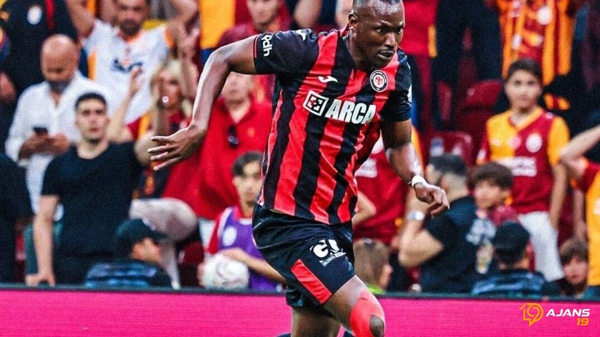 Süper Lig'in Yıldızı Düşüyor mu? Mame Thiam İçin 1. Lig Sinyali Verdi!