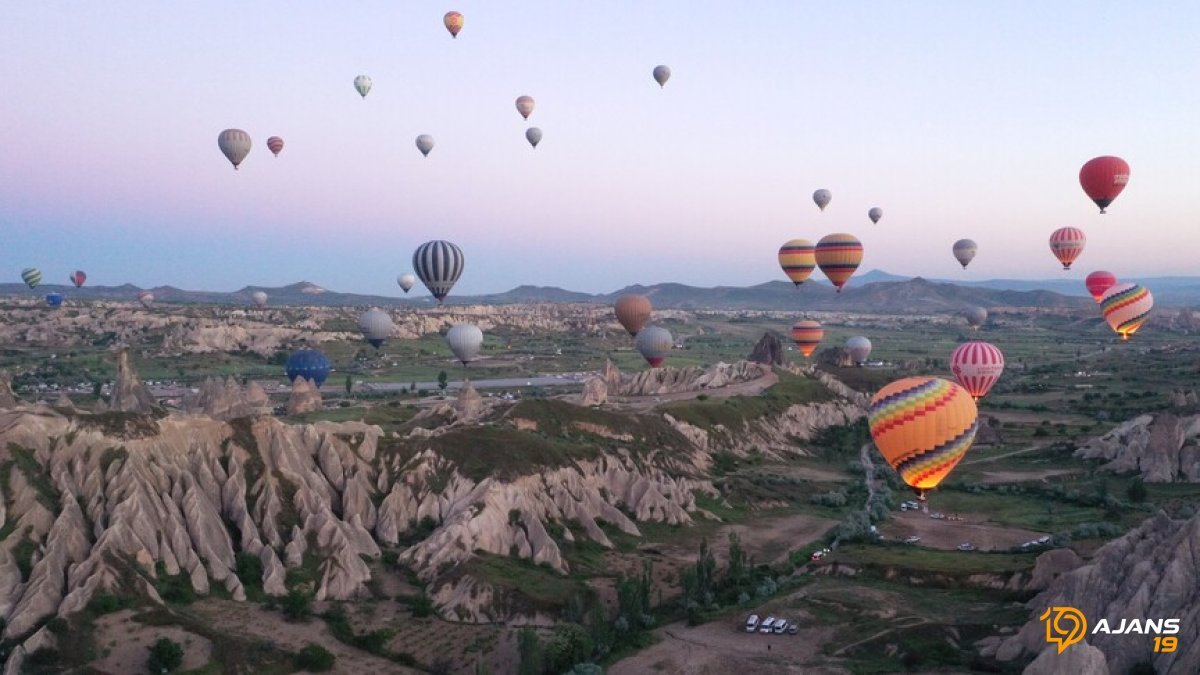 Gökyüzü Rekorlarla Doldu: 6 Ayda 308 Bin Kişi Balonlarla Yeni Ufuklara Uçtu!