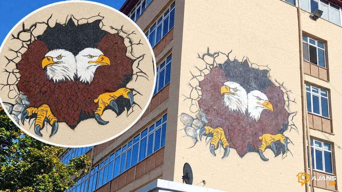 Gazi Caddesi Duvarında Tarihi Çift Başlı Kartal Canlandı: Çorum FK'ya Sanatsal Destek Dalga Dalga Yayılıyor!