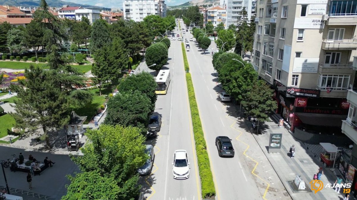Gazi Caddesi'nde Sürpriz Kapanma Kararı! Sürücülerin Yeni Rotası Neresi Olacak?