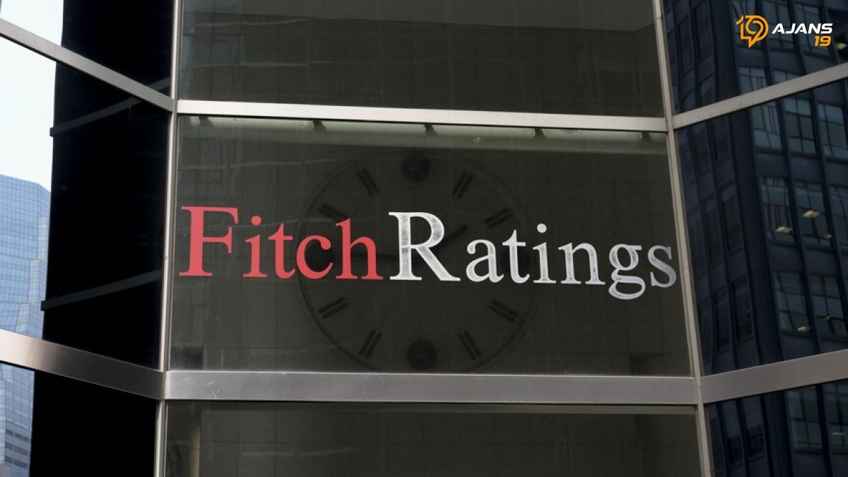 Petrol Piyasasında Büyük Dönüşüm: Fitch'ten Hürmüz Boğazı ve Arz Fazlası Uyarısı