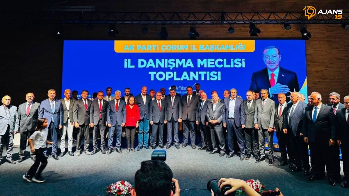 AK Parti İl Danışma Meclisi'nde Bakan Mustafa Çiftçi Rüzgarı: Teşkilatlarda Yeniden Diriliş Havası