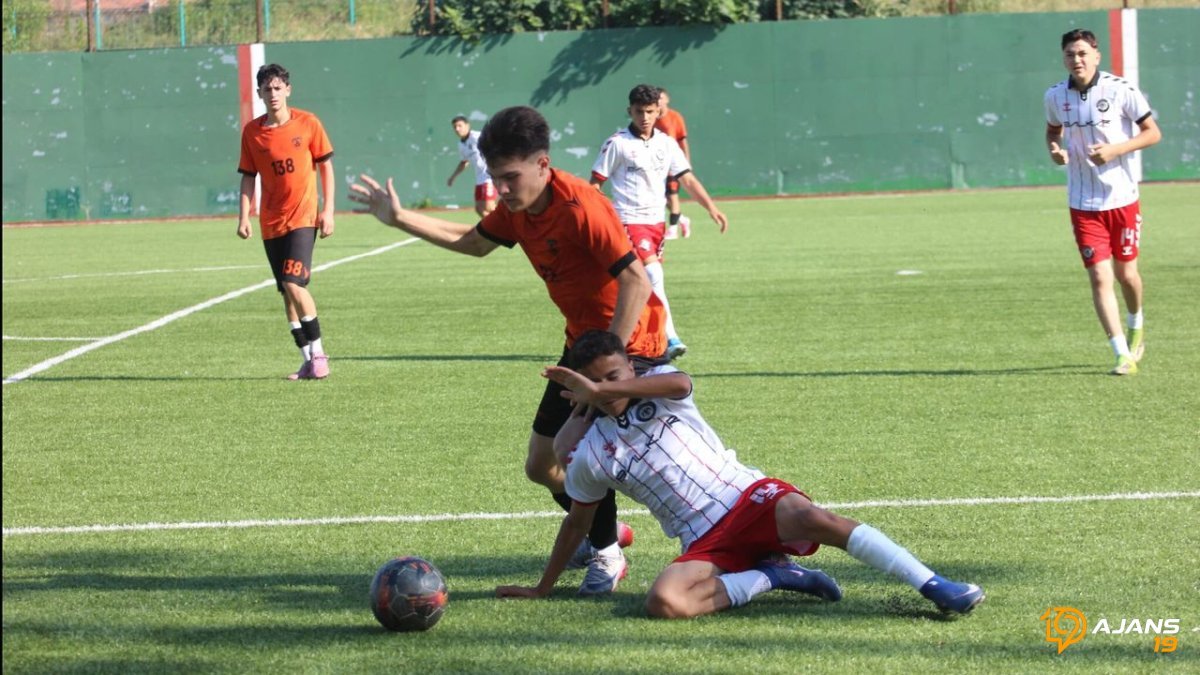 Genç Yıldızlar Sahne Aldı: Arca Çorum FK U15'ten Muhteşem Galibiyetle Yeni Sezona 'Merhaba' Dedi!