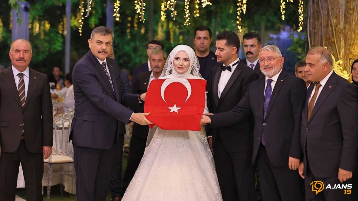 Bakan Çiftçi'den Çorum'da Unutulmaz Anlar: AK Parti İl Başkanı'nın Mutlu Gününde Tam Kadro Buluşma