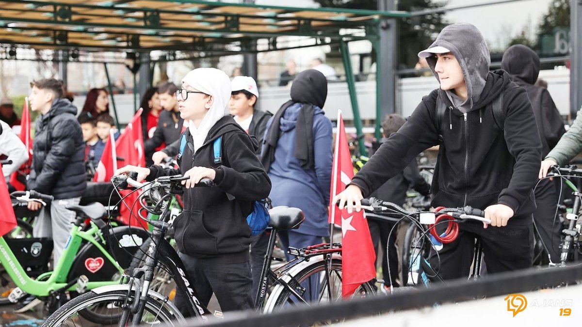 Cumhuriyet Coşkusu Pedallara Yansıdı: Çorum'da Nefes Kesen Bisiklet Şöleni!