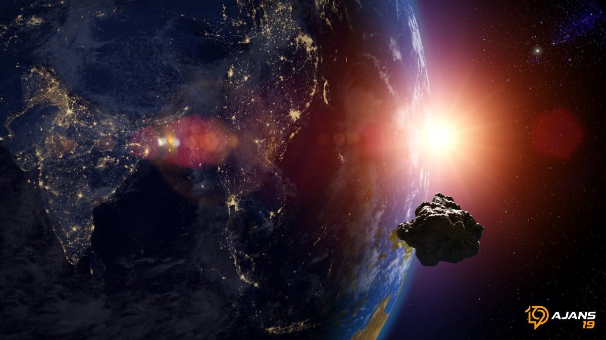 GÖKYÜZÜ İZLENMELİ! Devasa Asteroit Cumartesi Dünya'yı Tehlikeli Yakınlıktan Selamlayacak: Boyutları Şaşırttı!