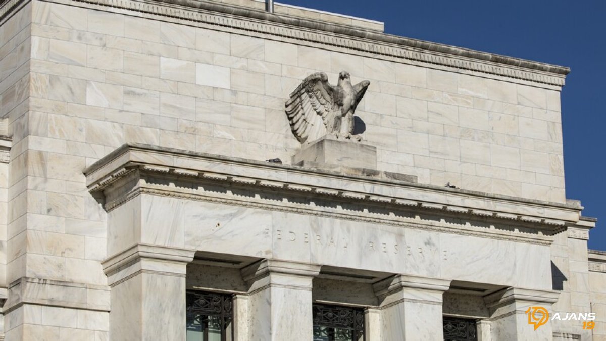 Küresel Belirsizlikler Kapıda: Fed'den Şaşırtan Ekonomi Açıklaması: 'Büyüme Durmuyor!'