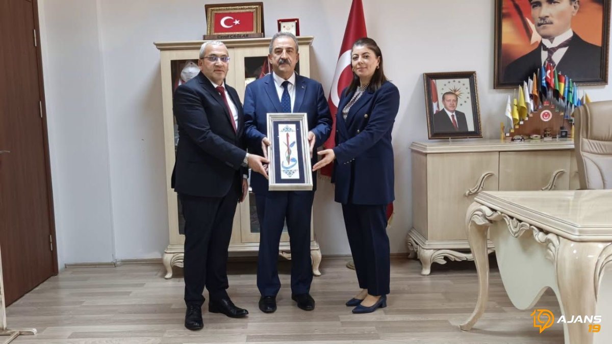 Anayasa Mahkemesi Üyesi Çorum'da Eğitim Şifrelerini Araladı! İşte Detaylar...