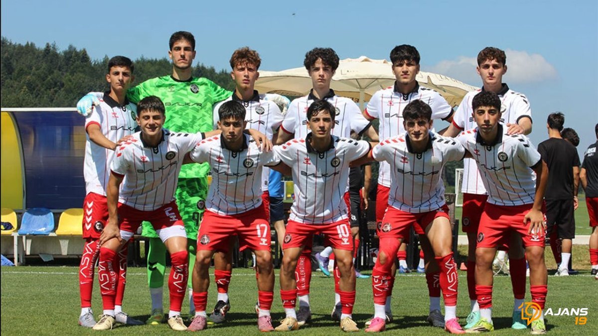 Genç Yıldızlar Sahaya İniyor: U19 Milli Takımı'nın Tarihi İlk Maçı Nefesleri Kesecek!