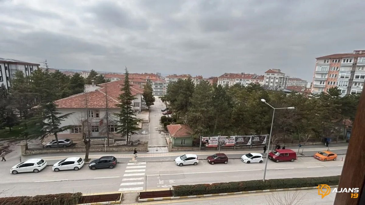Çorum'un Gözü O Arsada: Eski Diş Hastanesi Kapalı Kapılar Ardında Mi Kalıyor? Özelleştirme Belirsizliği Sona Erdi!