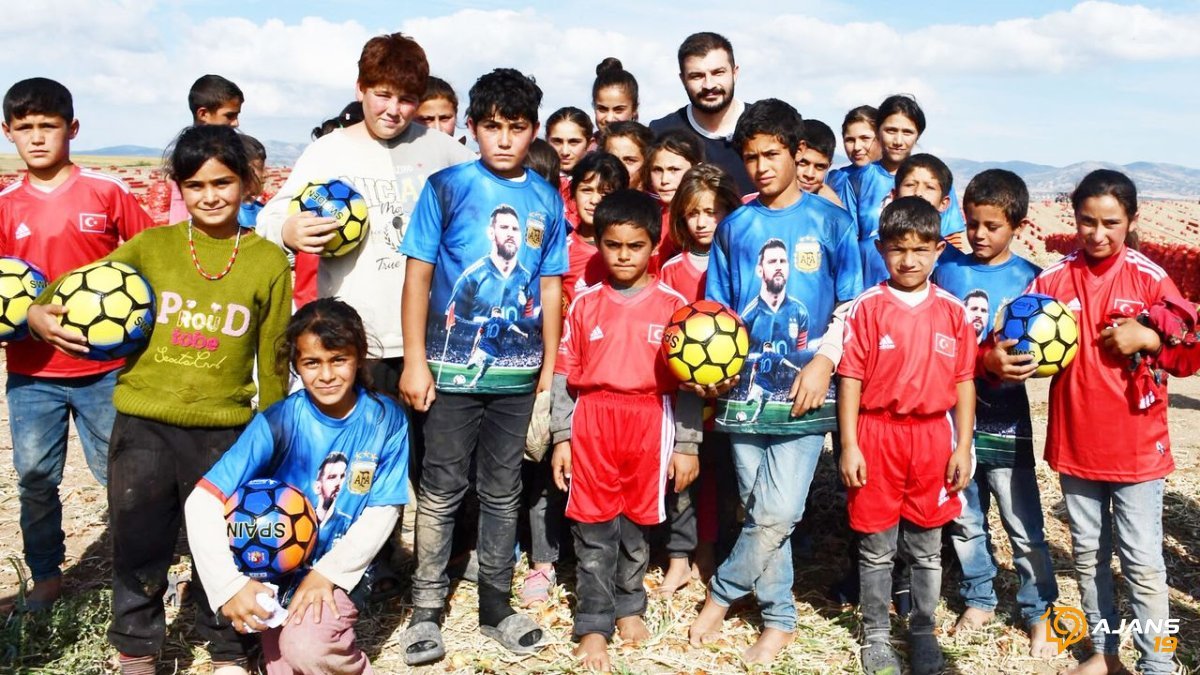 Tarladaki Çocuklara Sürpriz Hediye: Futbol Hayali ASKF İle Gerçekleşti!