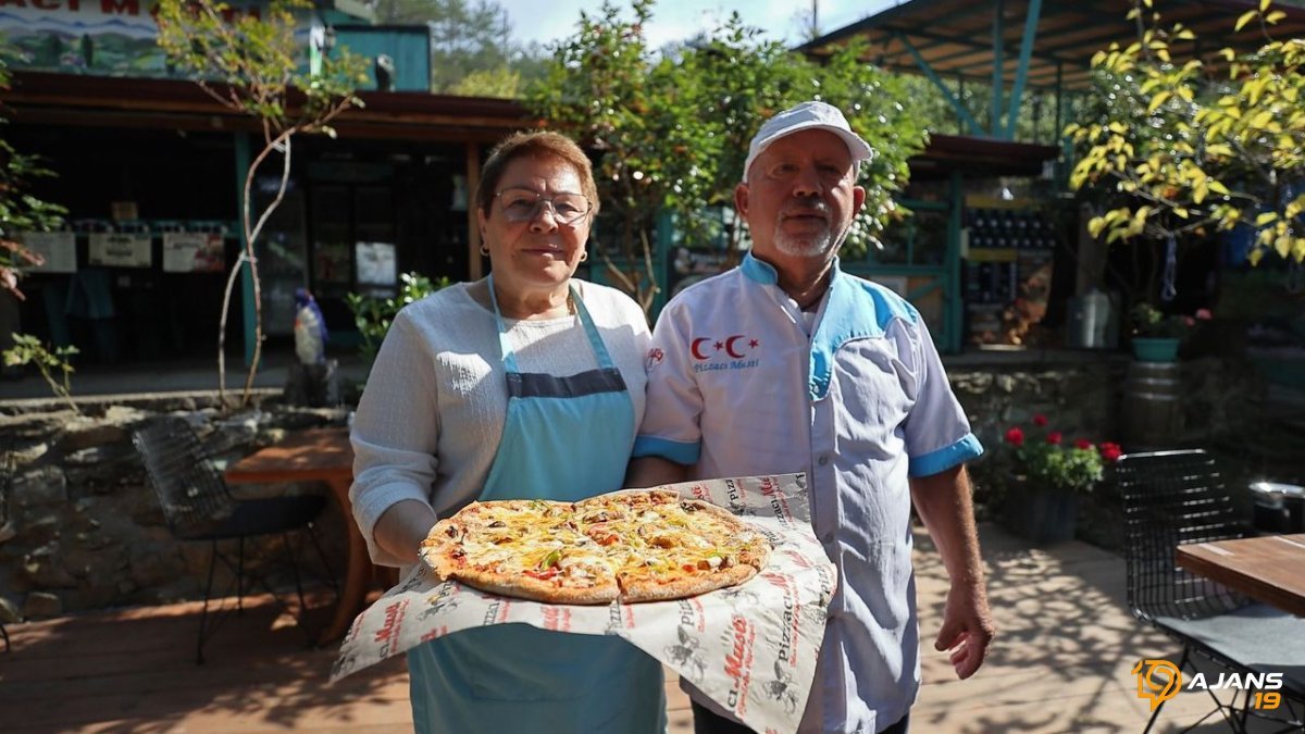 50 Yıl Sonra Evine Döndü, Köyünde Açtığı Mekanla Türkiye'yi Keşfetti: Çorum'un Gizli Lezzet Durağı