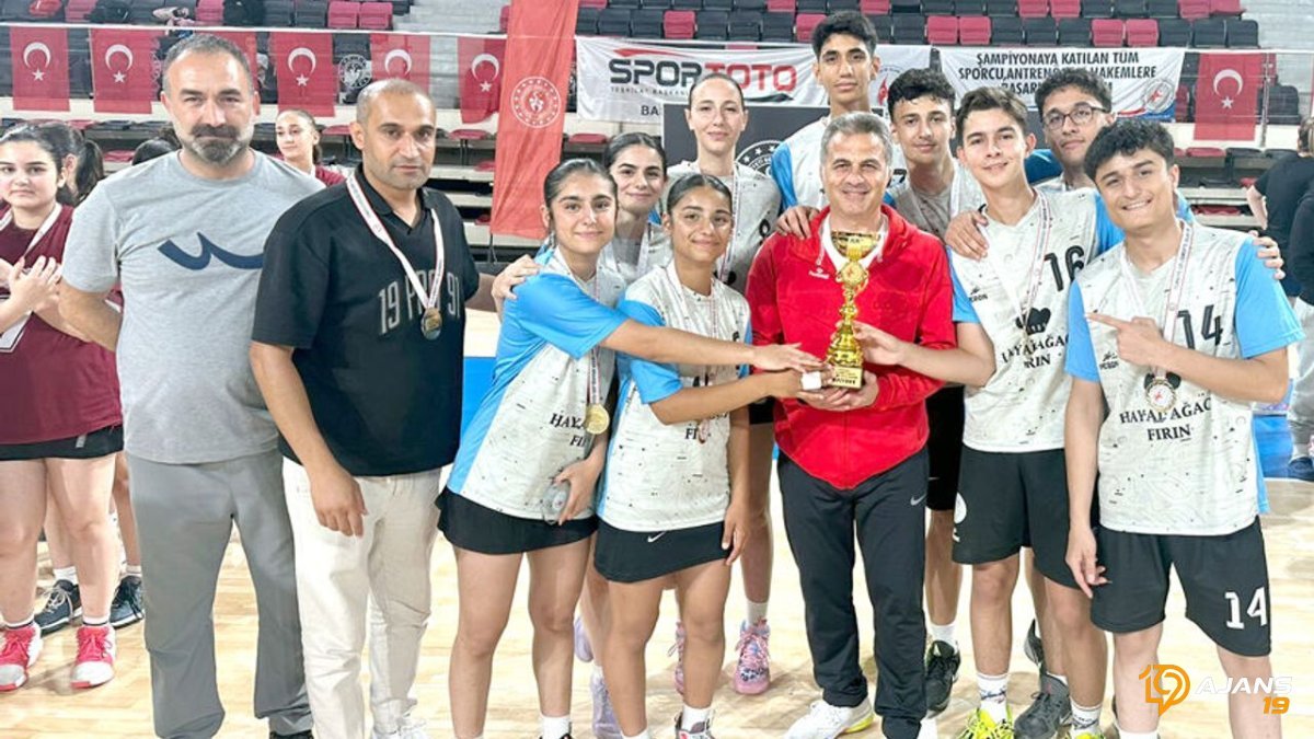 Batman'dan Tarihi Başarı! U17 Korfbol Şampiyonası'nda 3 Kupa Birden Batman'ın!