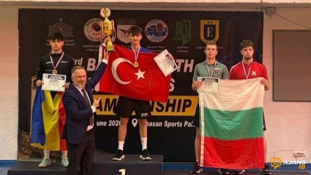 Balkan Şampiyonası'na Çorum Damgası! Berk Öztoprak, Tarihi Başarıya İmza Attı: İki Kez Kürsünün Zirvesinde!