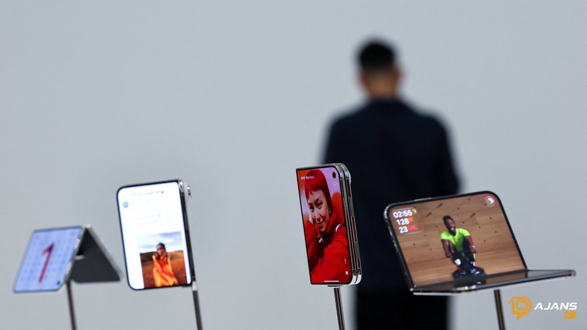 Apple'dan Devrim Yaratan Katlanabilir iPhone: Rakibi Samsung'dan Kahkahayı Bastıran Yanıt!