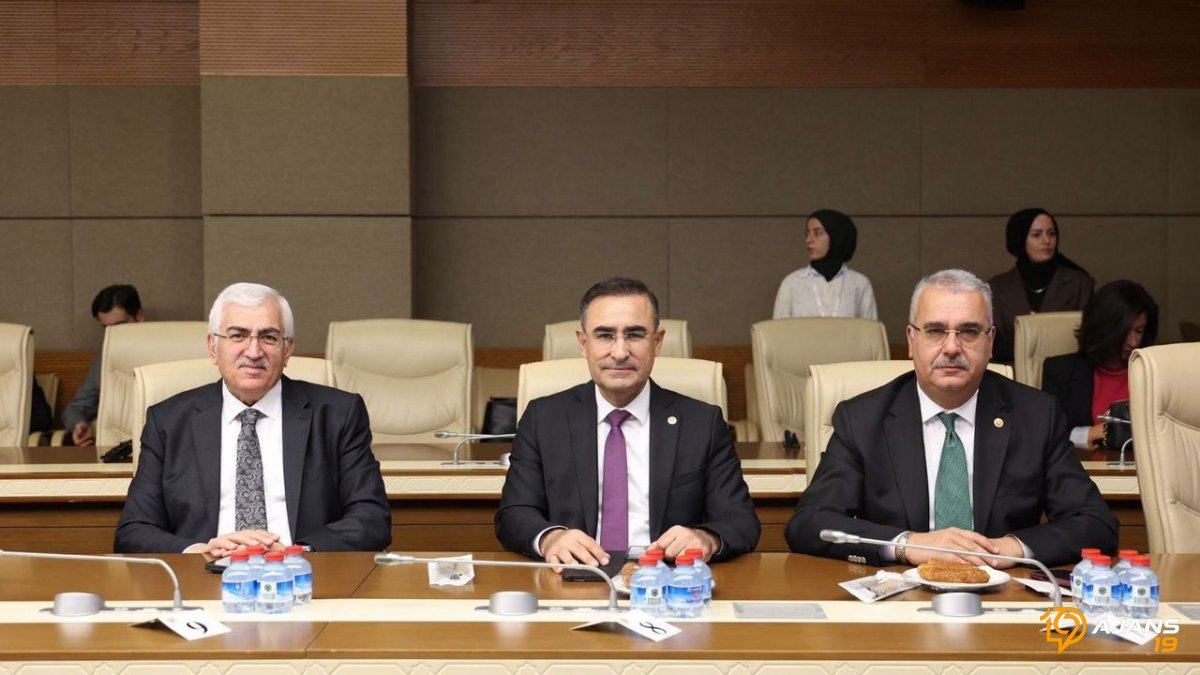 TBMM'de Kritik Görev! Yusuf Ahlatcı'dan Şaşırtan Atama: Türkiye'nin Geleceği Bu Komisyonda Şekillenecek!