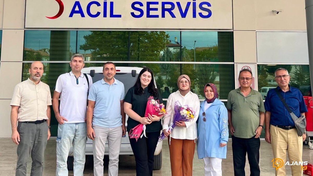 Liseyi okudukları ilçeye doktor oldular