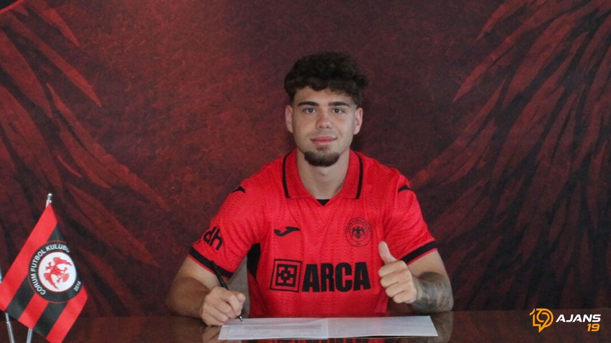Çorum FK Rumen futbolcuyu kadrosuna kattı