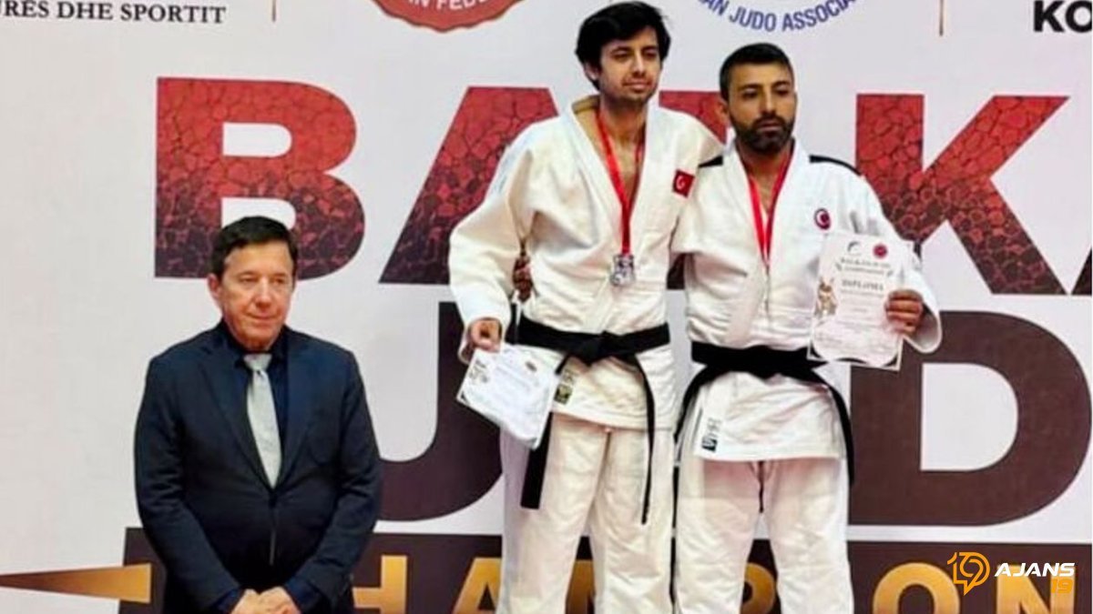 Milli Judocu Murat Özsoy'dan Tarihi Başarı! Tiran Pisti Buz Kesti, İstiklal Marşı Söylendi!