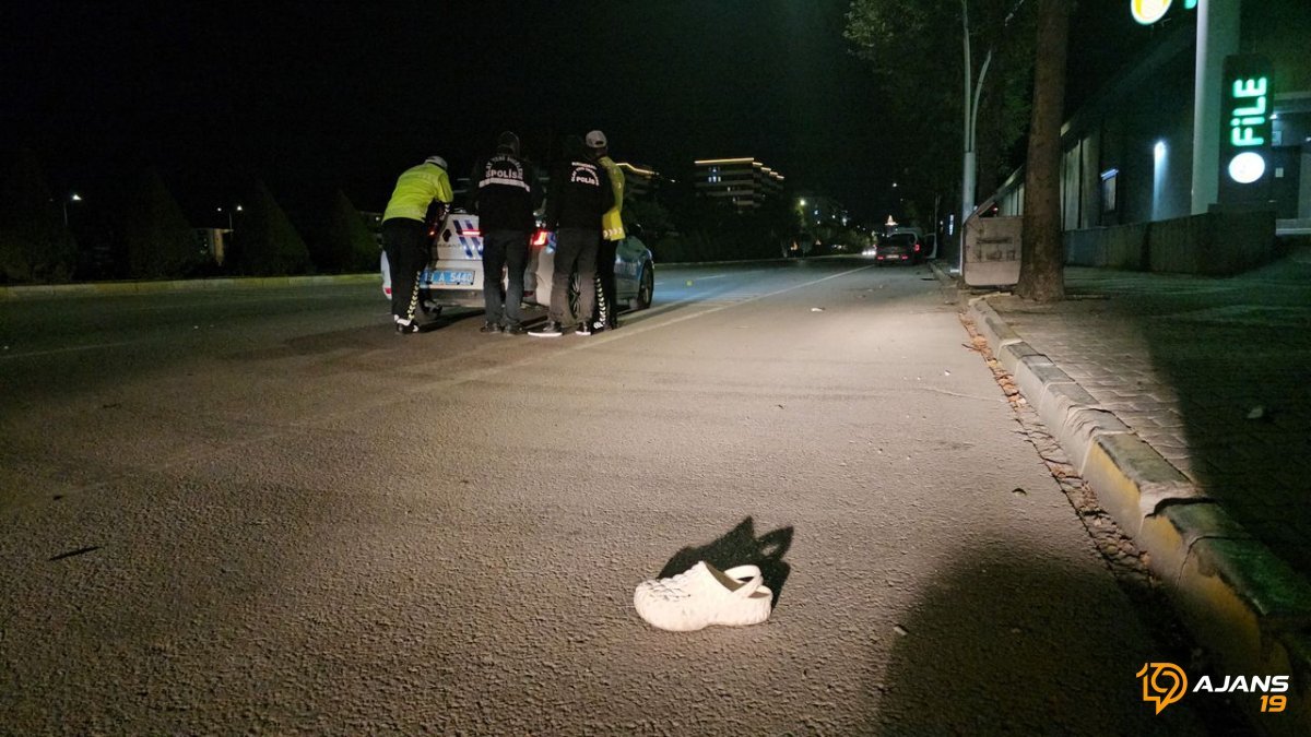 Korkunç Anlar! Çorum'da Yolun Karşısına Geçerken Otomobilin Vurmasıyla Ağır Yaralandı: Olay Yerine Acil Müdahale!