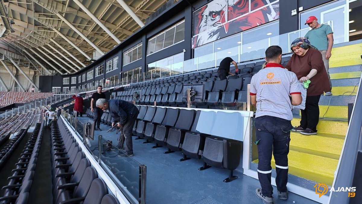 Çorum'da Yeni Stadyum Heyecanı Dorukta: Arca Çorum FK İlk Maçına Hazır Mı? Tarihi Anlara Sahne Olacak Dev Tesis Açılıyor!